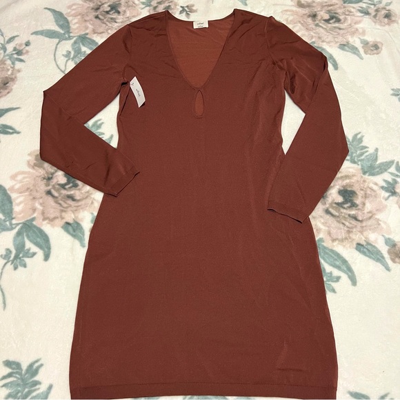 NWT Aritzia dress - Picture 1 of 5